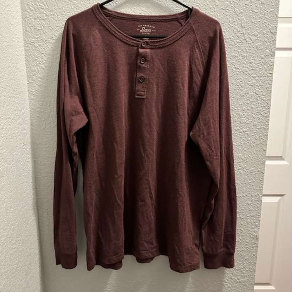 G.H. Bass & Co. Brown Long Sleeve Tee Casual Comfort